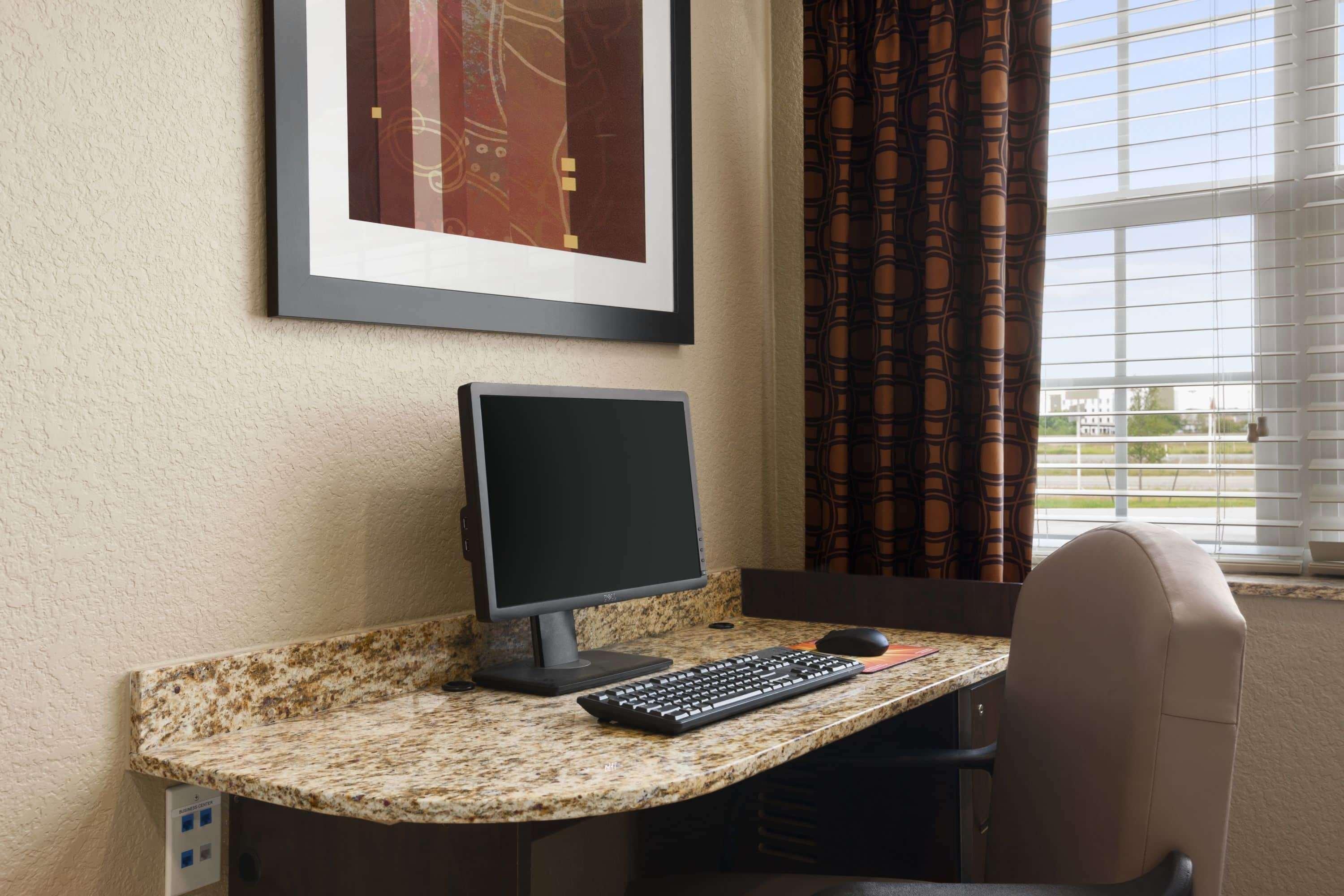 Microtel Inn & Suites Cotulla Bagian luar foto